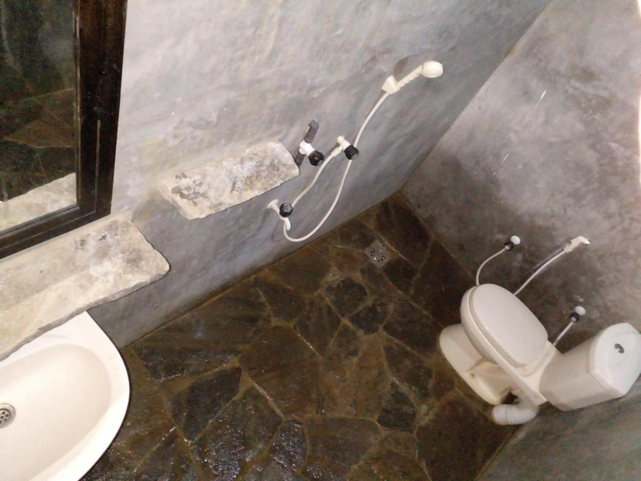Mahawewa Villa And Restaurant