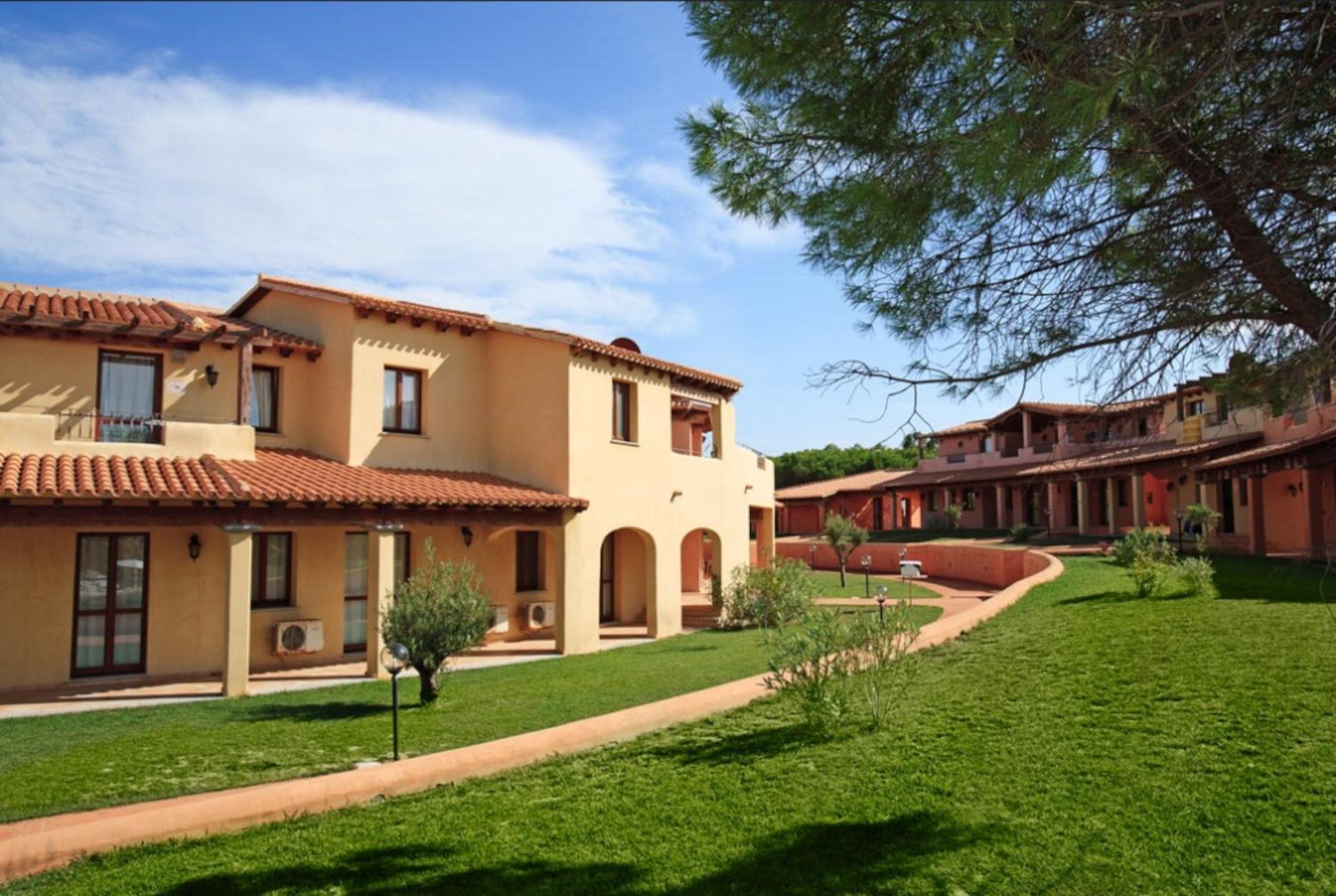 Residence Baia dei Mirti view 3