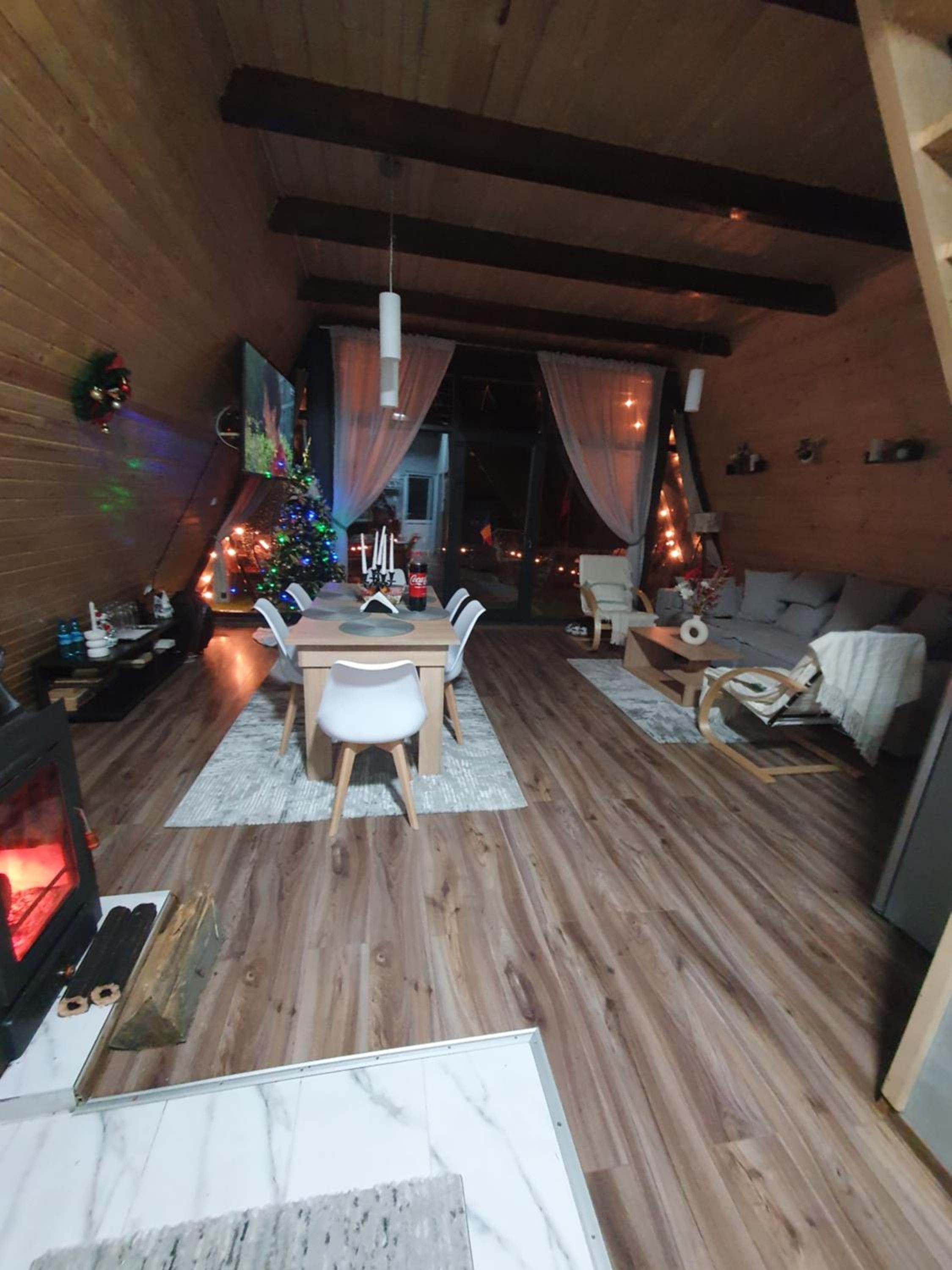 Cabana Apuseni Forest