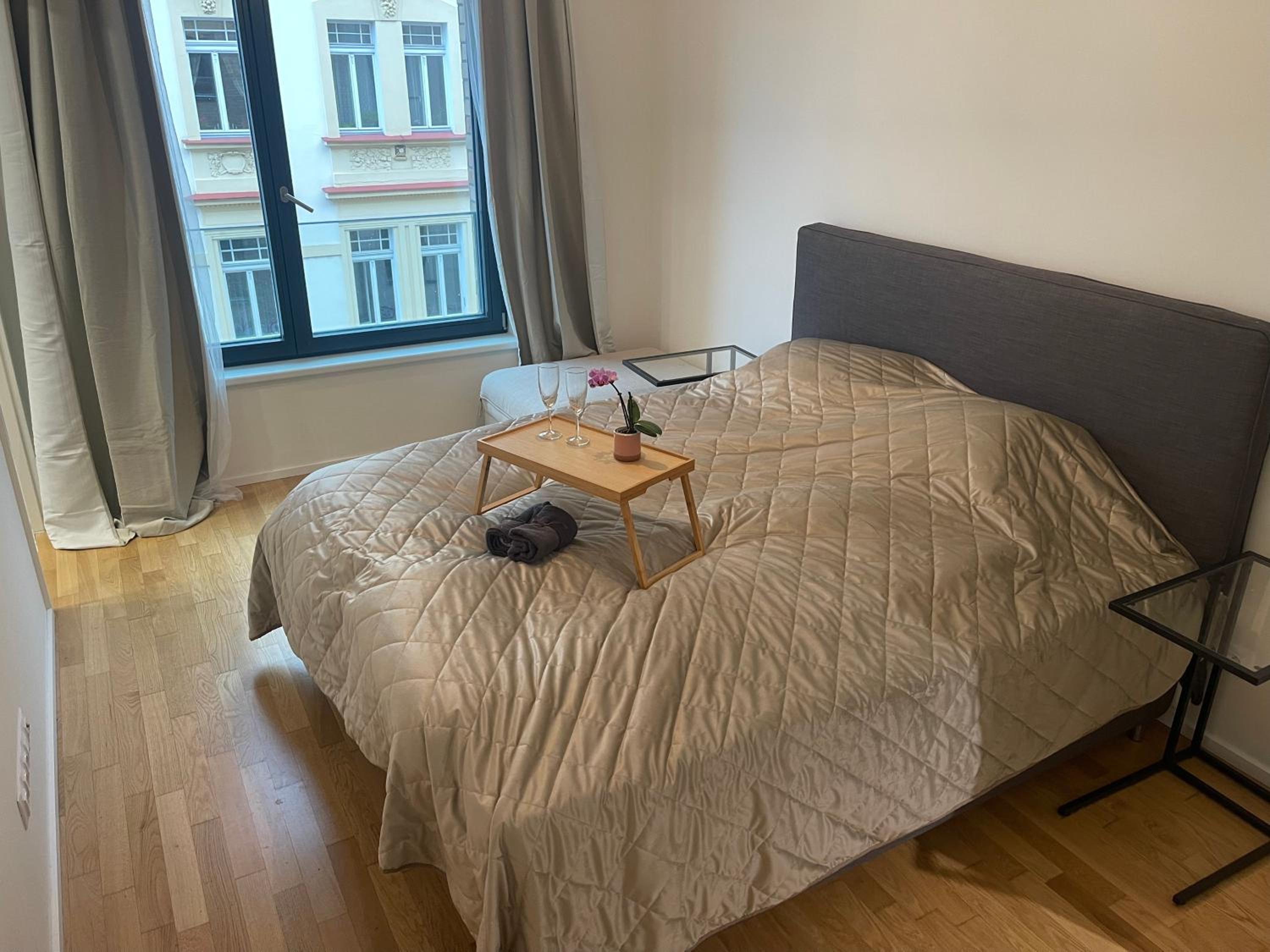 Apartment 4 Room, 2 Bath, Parking