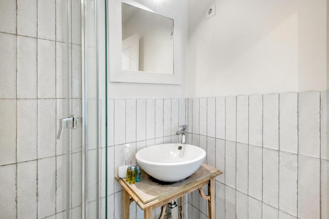 Bright and Modern - 1Bedroom 1Bathroom - Malasaña view 3