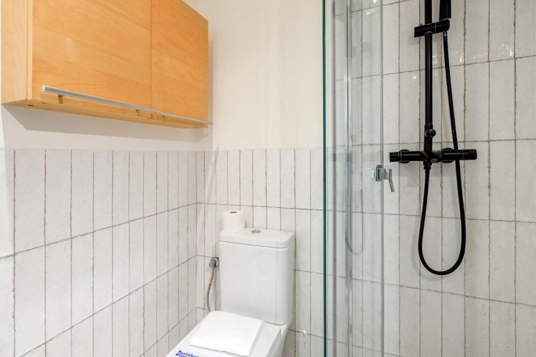 Bright and Modern - 1Bedroom 1Bathroom - Malasaña view 4