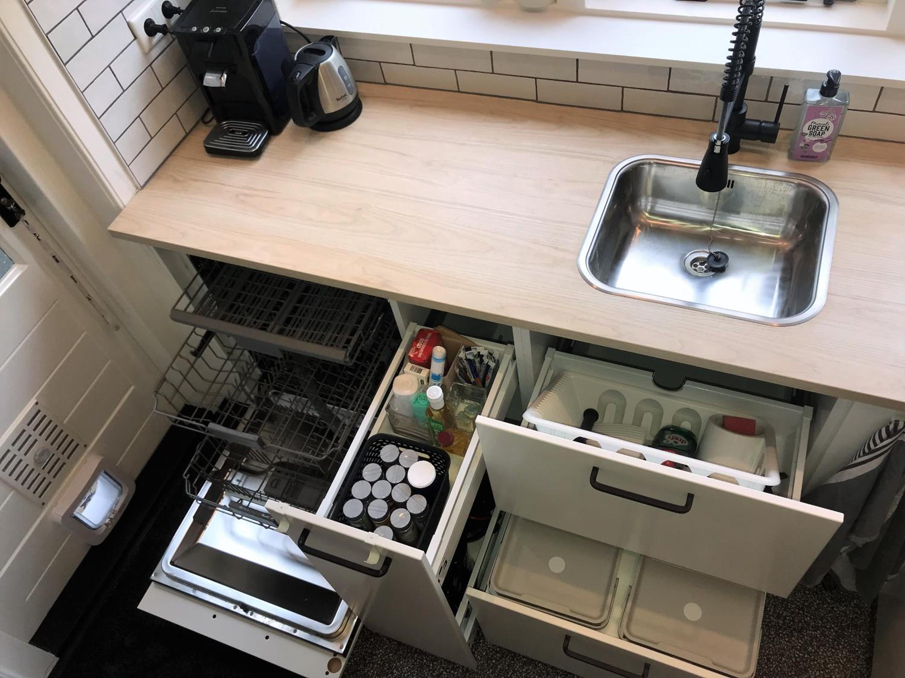 Sfeervolle parterre-suite met tuin bij centrum en station