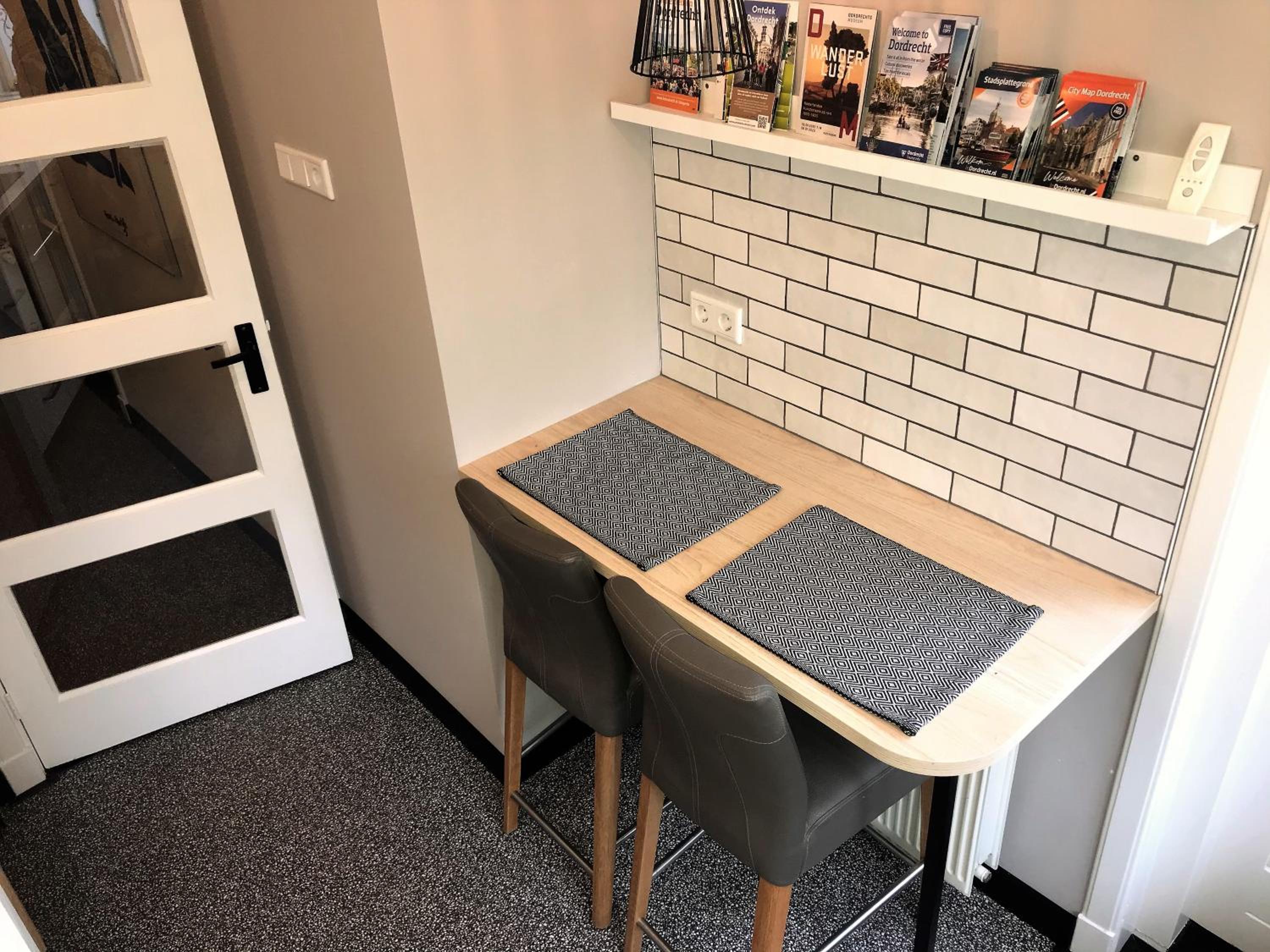 Sfeervolle parterre-suite met tuin bij centrum en station