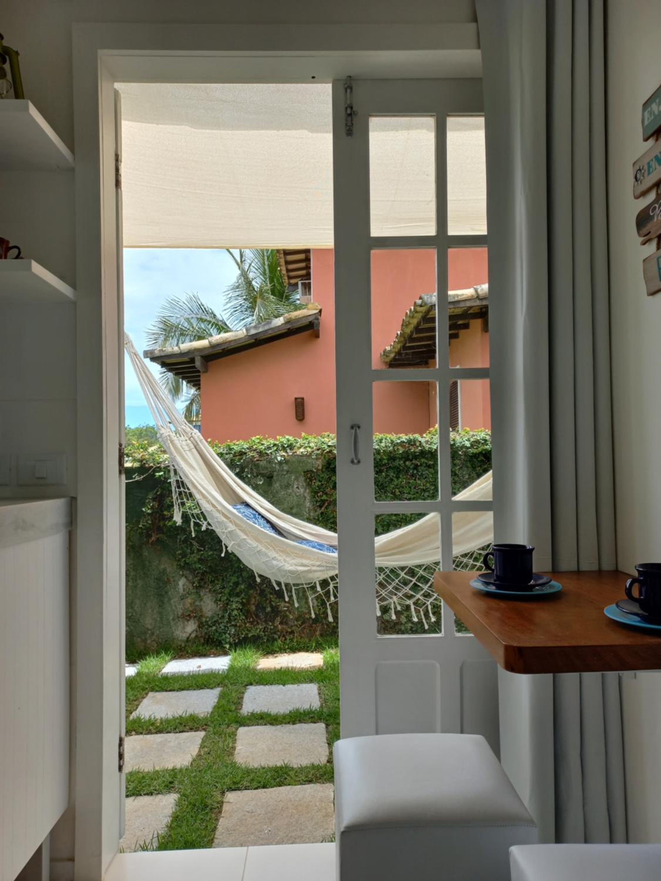 Suite Externa com Copa, WiFi e Acesso Independente