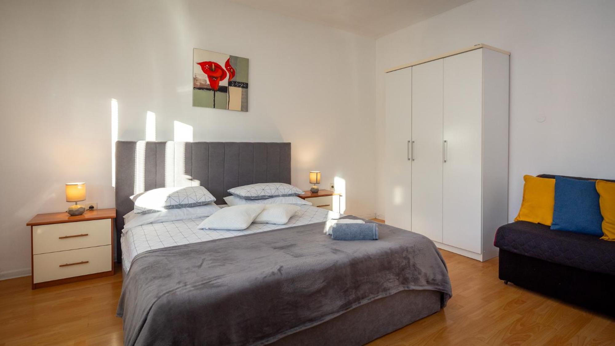 Apartments Luka free bikes view 5
