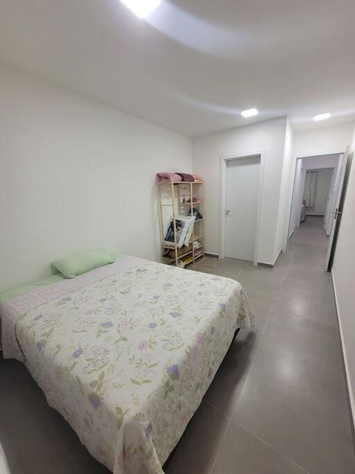 Casa com piscina e espaço gourmet 300m do mar