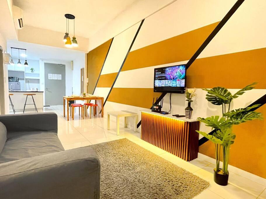 Sutera Avenue (2 rooms 5 Pax) Opposite Imago Mall photo 1