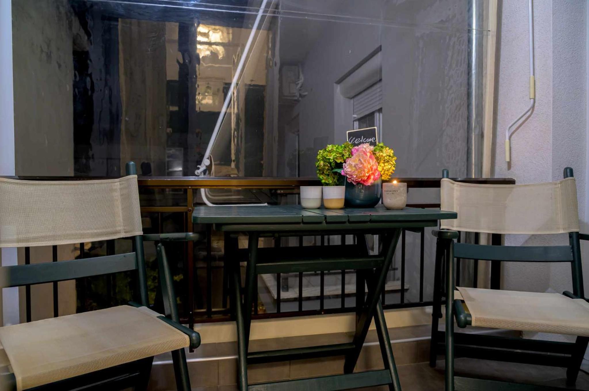 Chic & Cozy Apartment