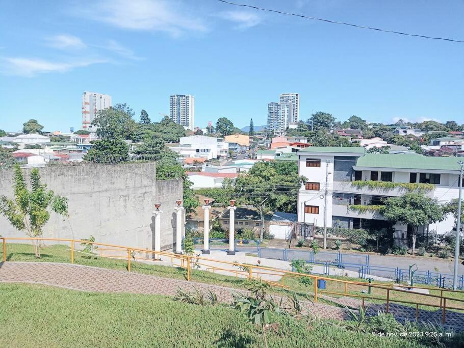 Céntrica y Acogedora Casa