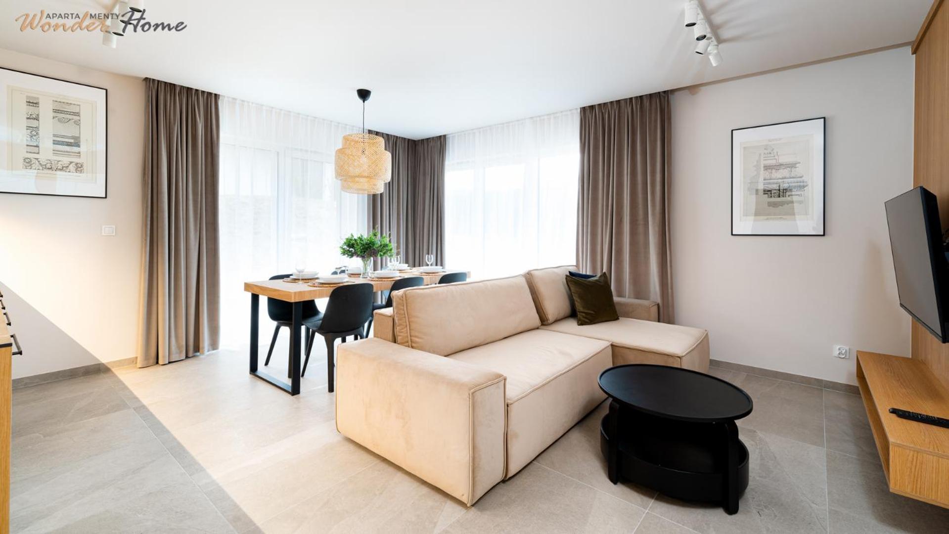 Wonder Home - Domki Hillside tuż przy stoku narciarskim - na terenie kompleksu plac zabaw i zewnętrzna siłownia, sklep, parking