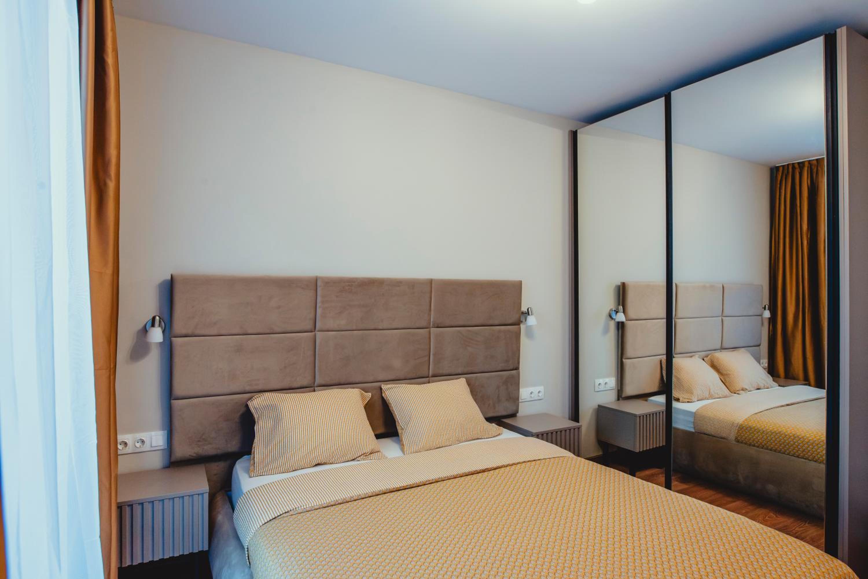 Elegant Living Apartment 1
