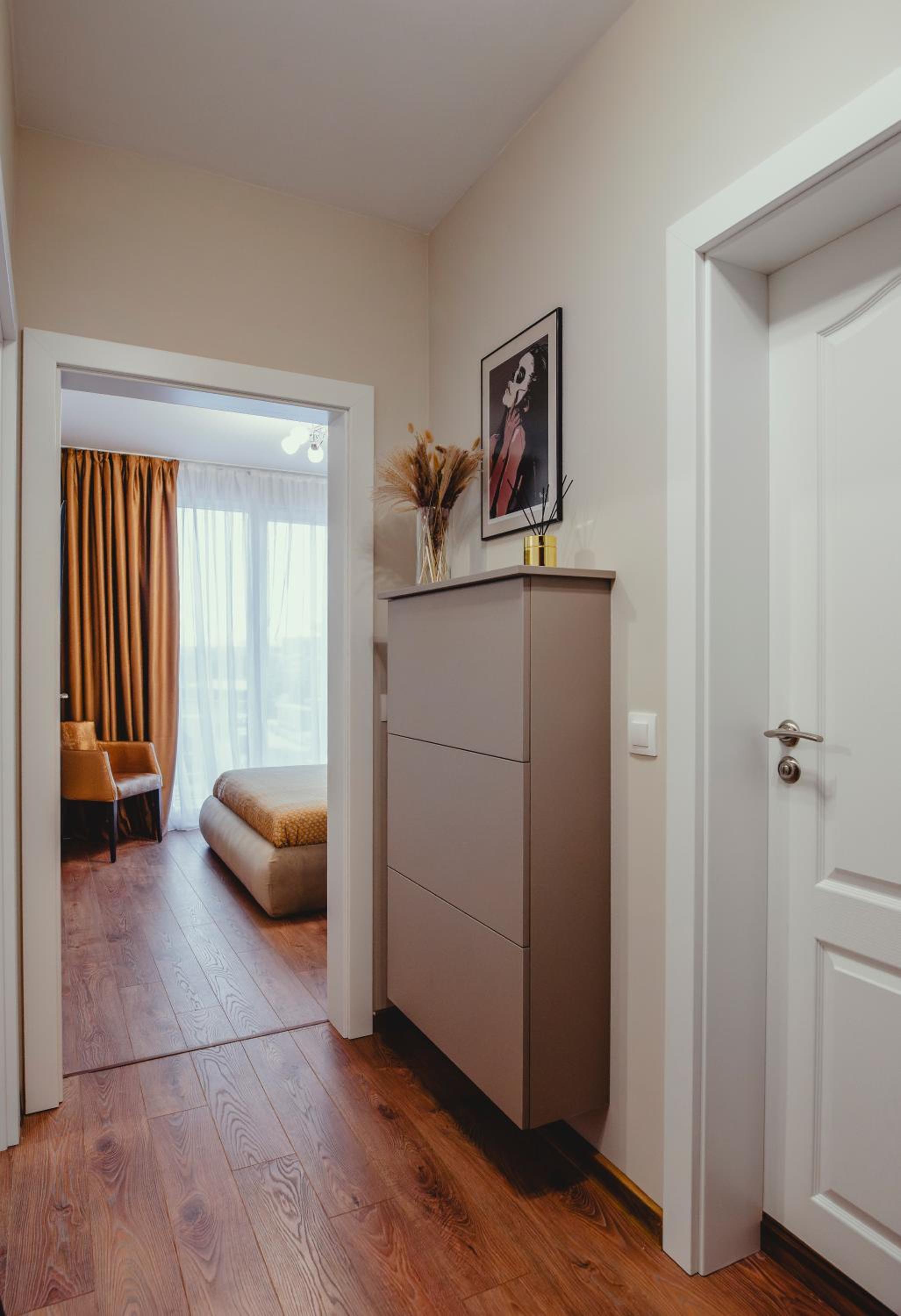 Elegant Living Apartment 1