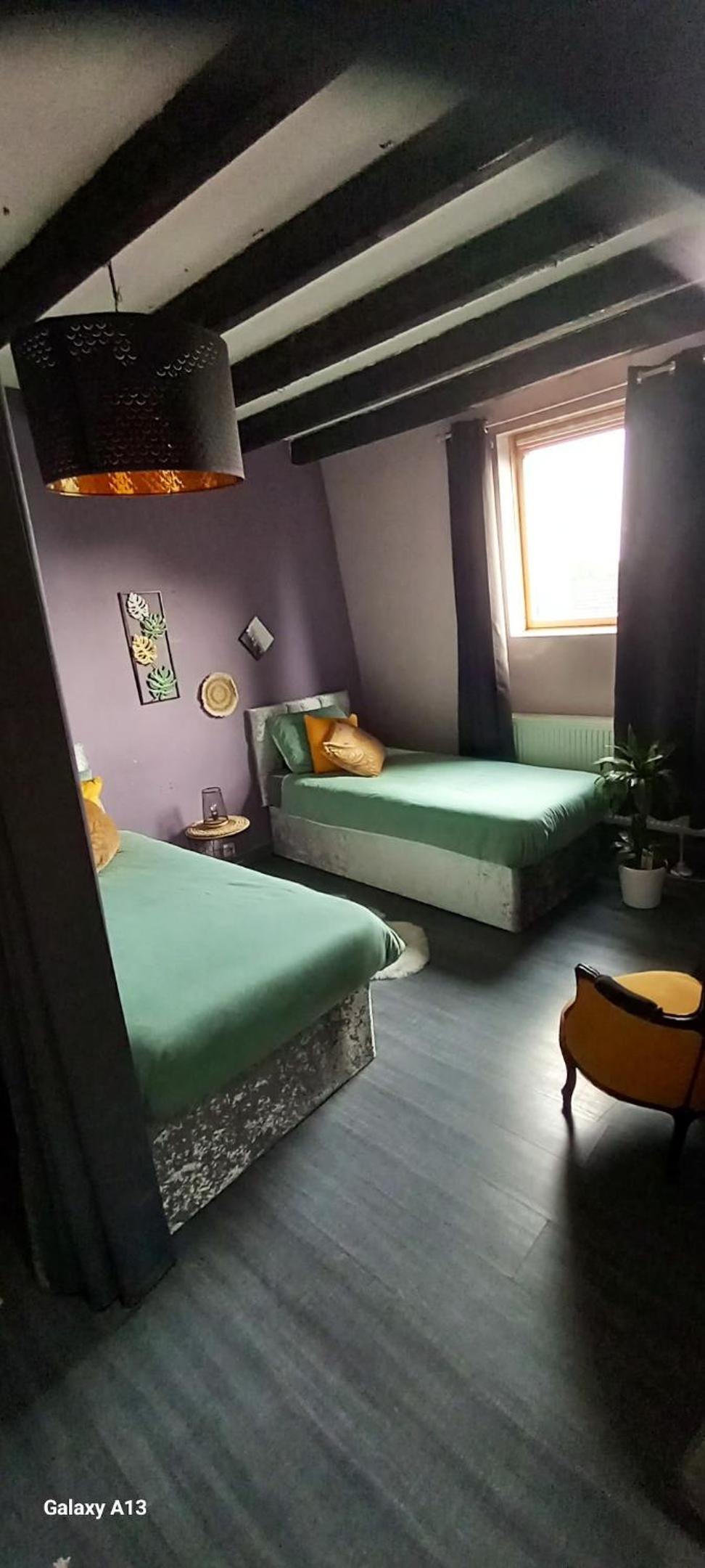 Spacious apartment in Frameries 94 m² with parking includeda
