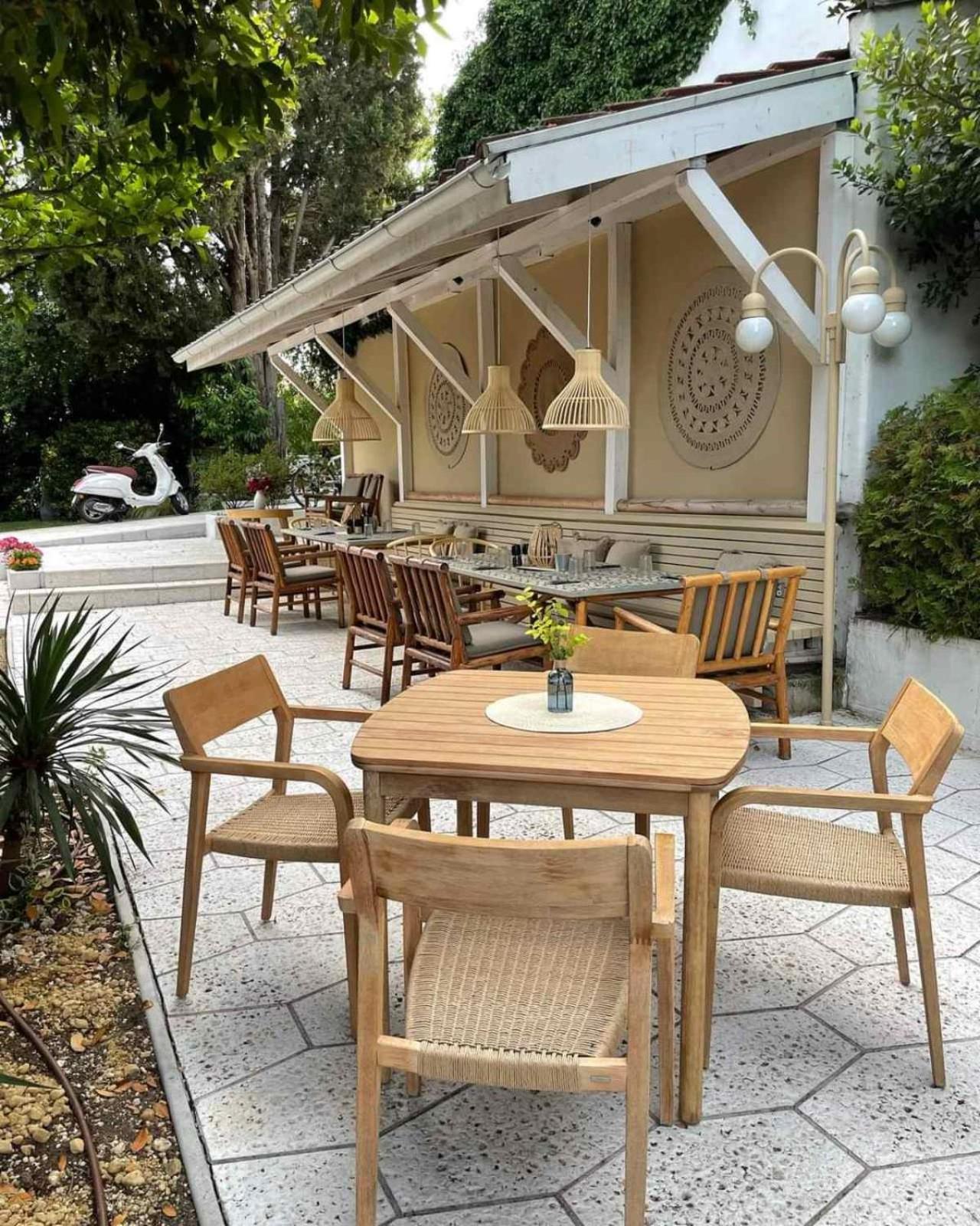 Luxury Villas Giardino Lozenetz view 5