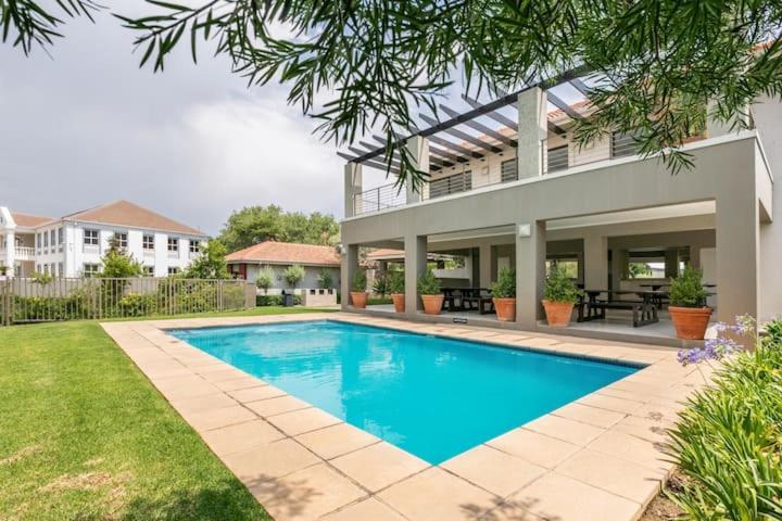 Nova Luxury Suites Fourways