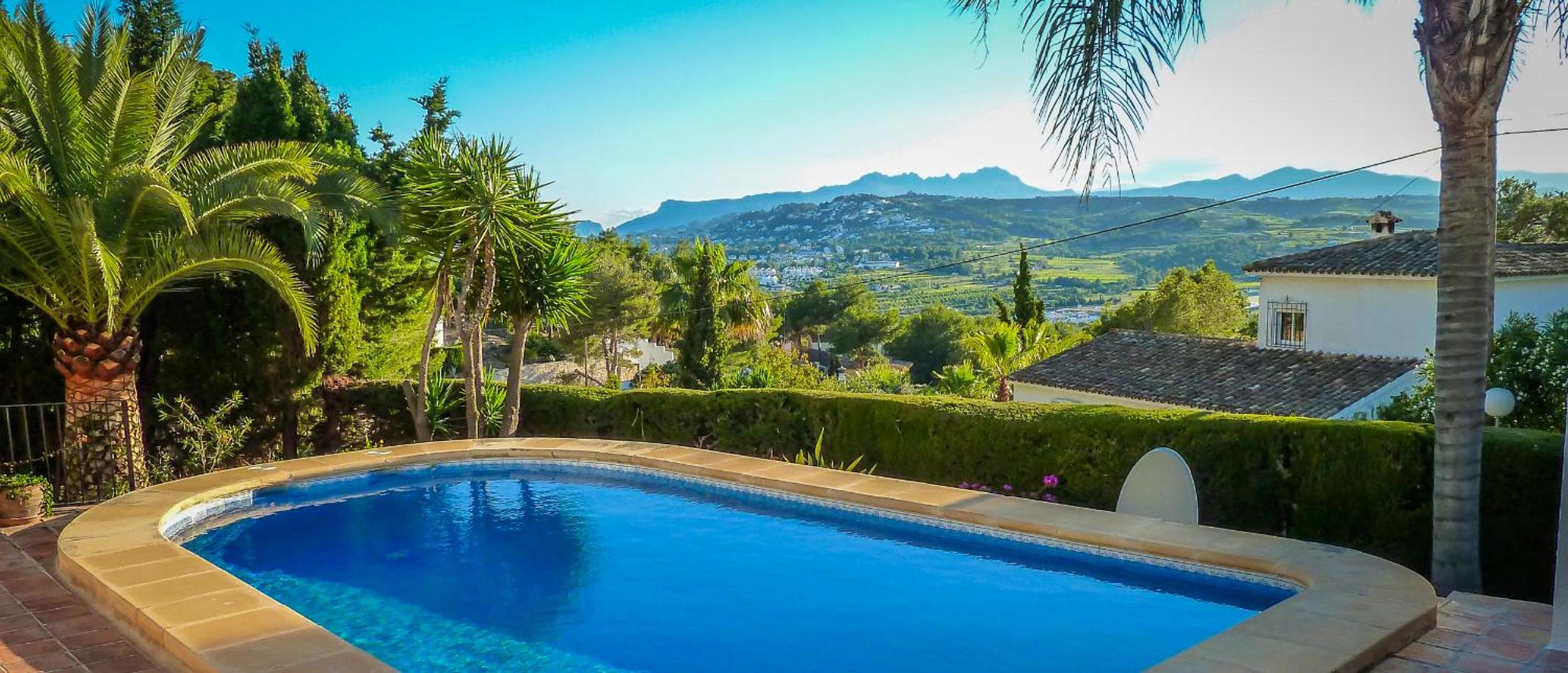 Villa Almoradi - Beautiful Villa with Private Pool Moraira