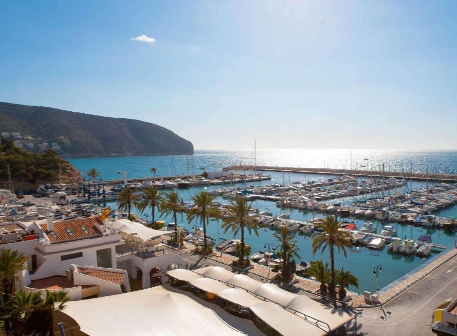 Villa Almoradi - Beautiful Villa with Private Pool Moraira