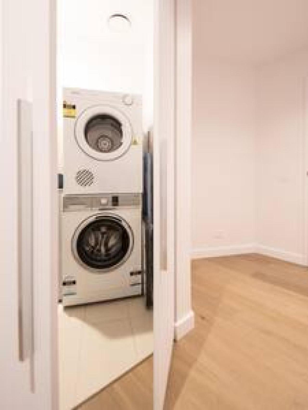 35D Stunning 2BR Apt nr Yarra City view Free parking