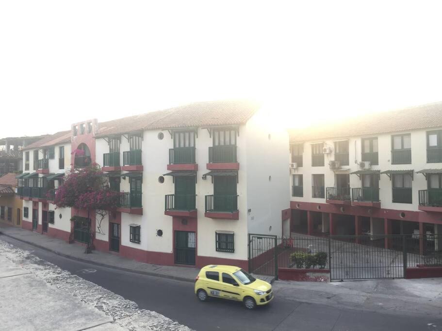 CHARMING COZY APARTMENT IN OLD CITY OF CARTAGENA