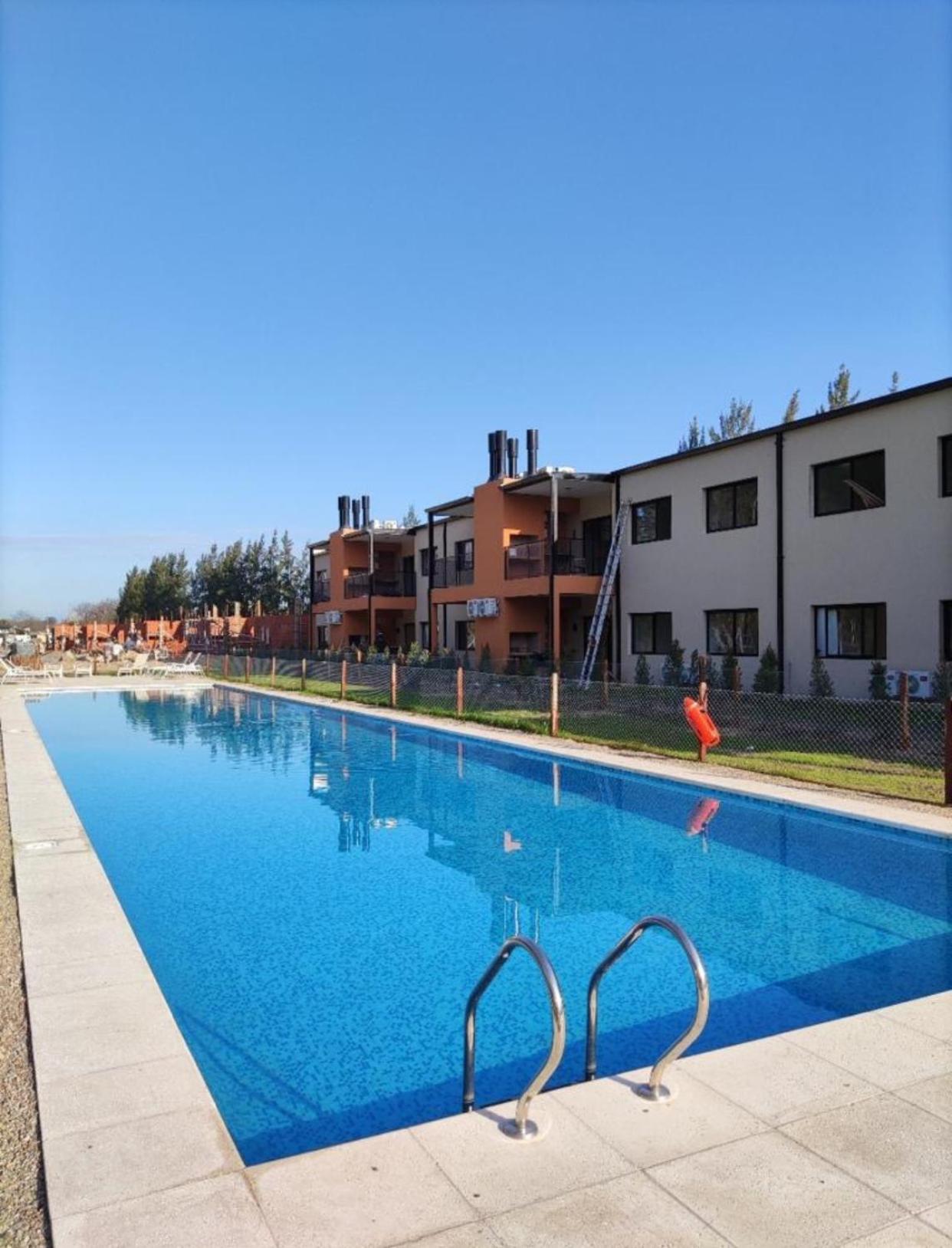 Altos de la Cañada en Moreno — recepcion & lobby