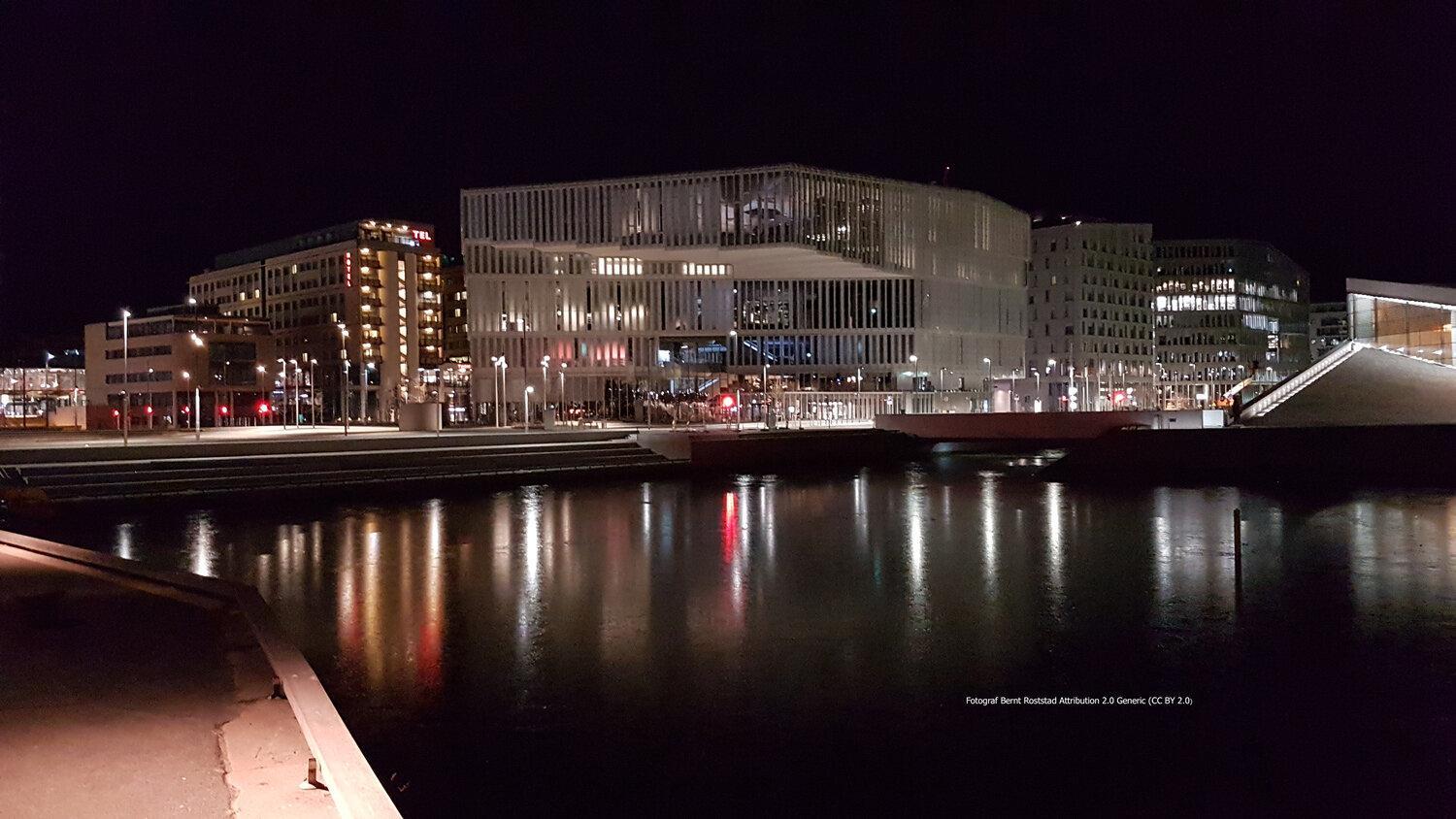 Modern 3bed room sea view apartment @ Oslo Barcode