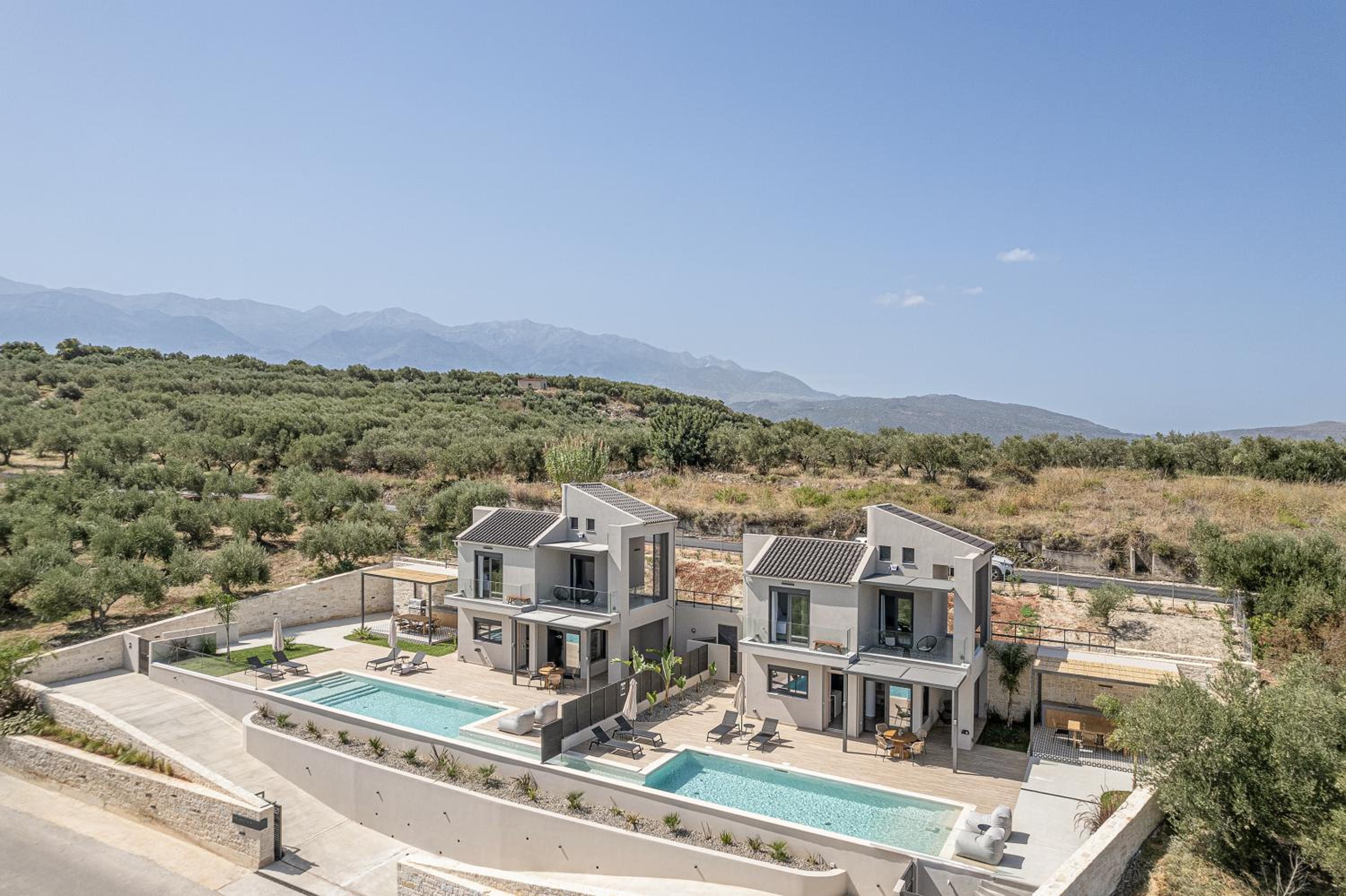 Melanthia Villas