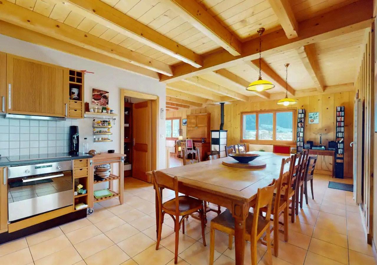 Chalet authentique avec magnifique vue
