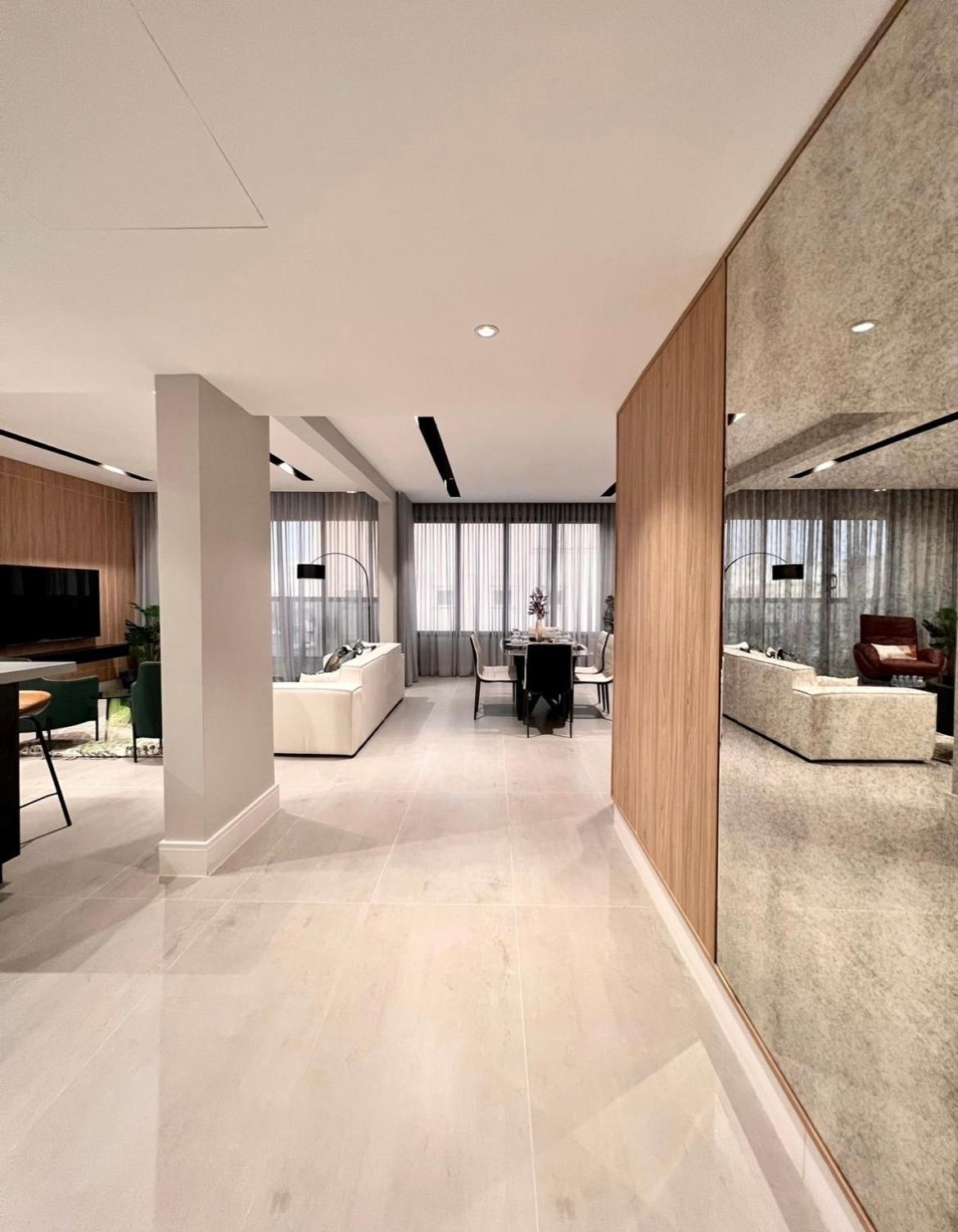 C Living - Executive - AQIQ