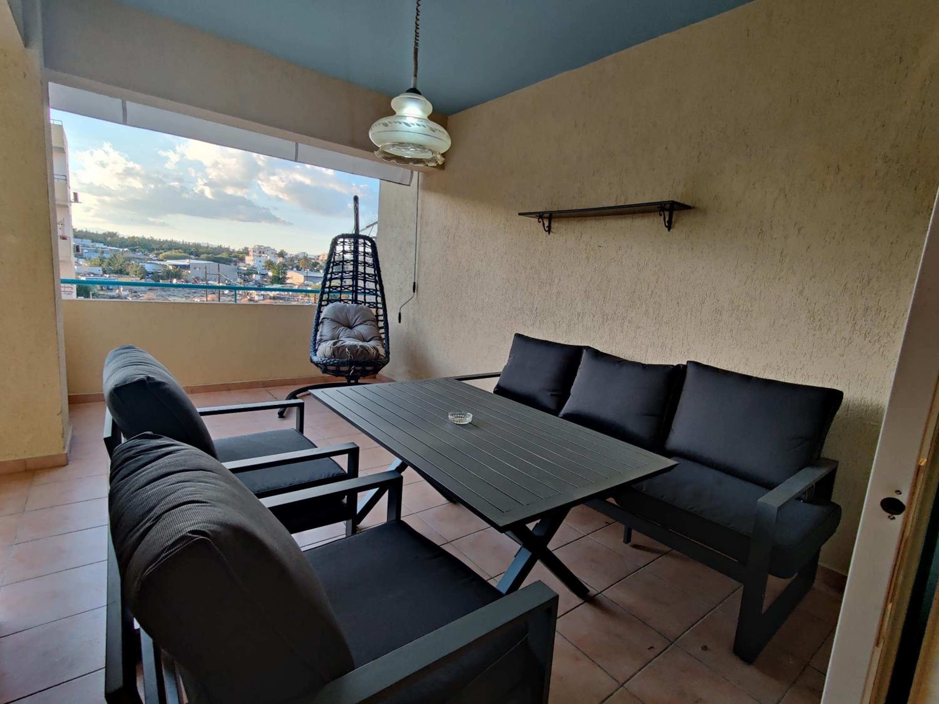 Maestro II Apartment