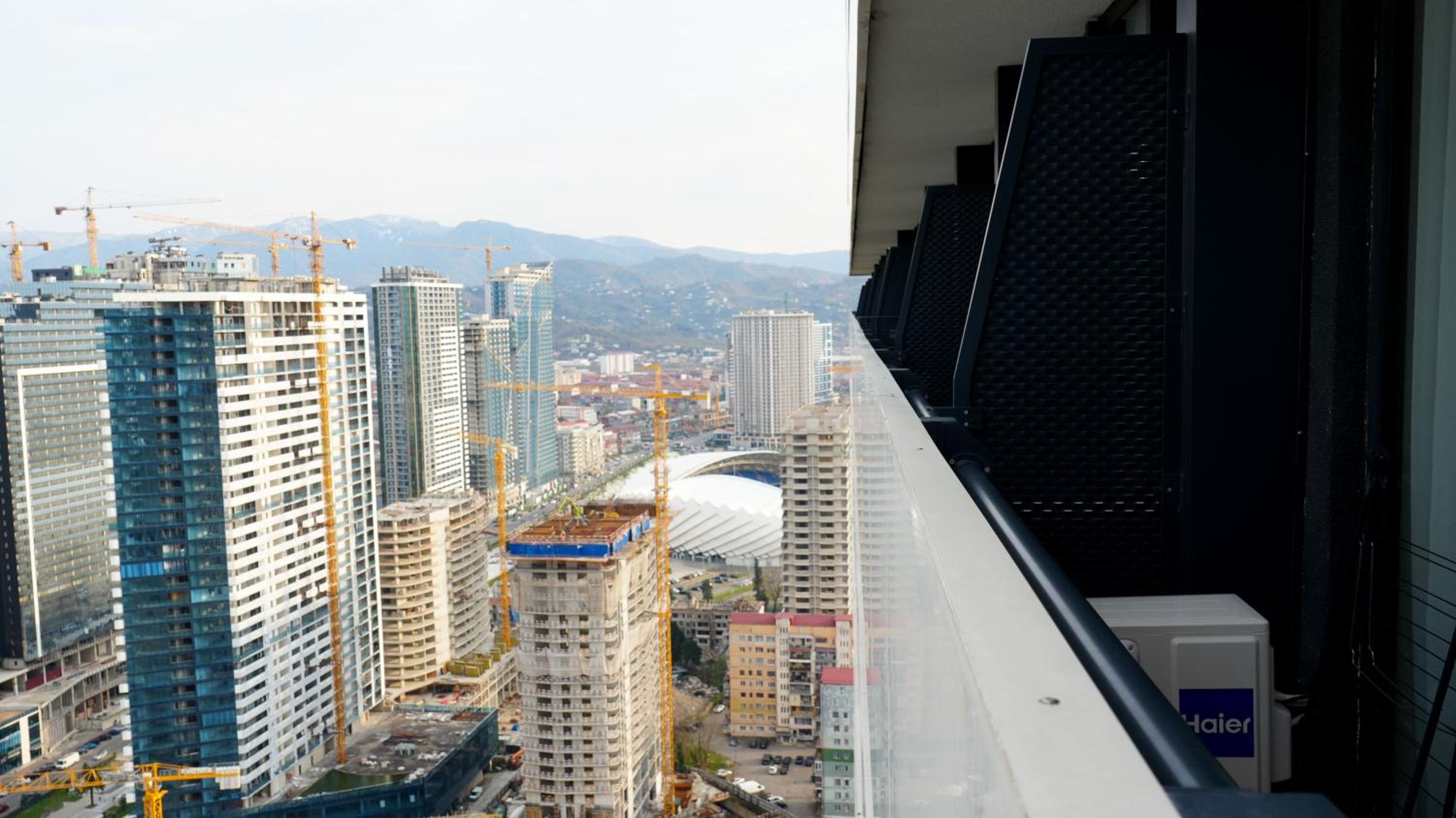 Lux Apart Hotel 555 view 3