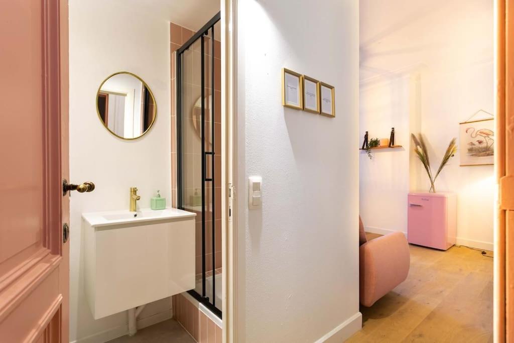 Pink Fairytale-like apartment