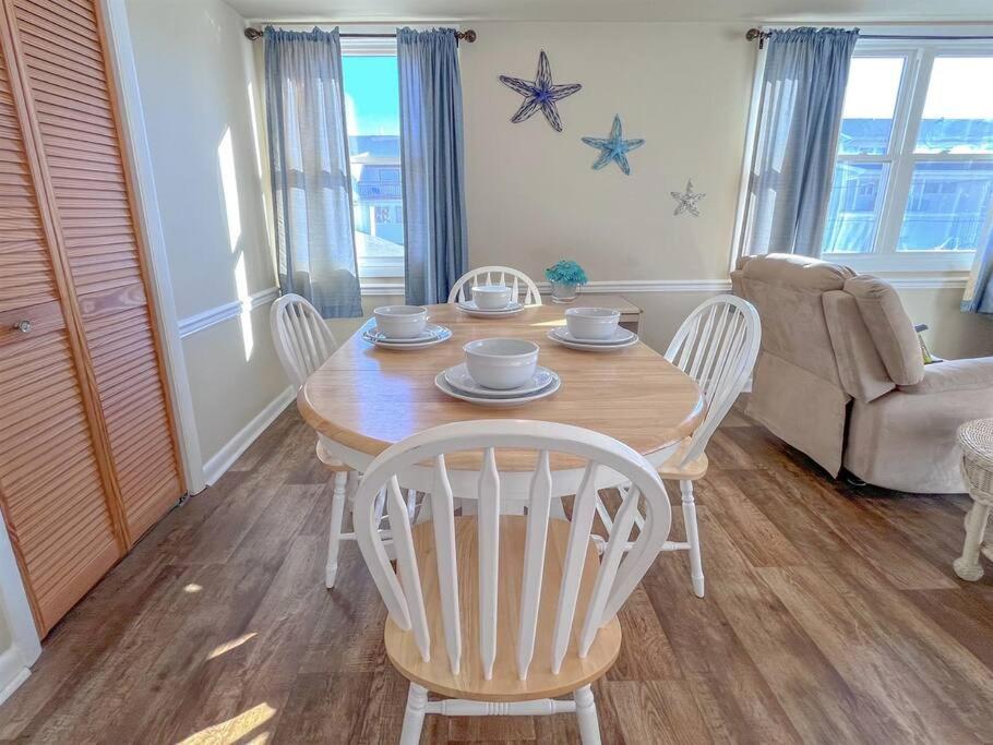 Ocean views and just steps to the Beach! view 4
