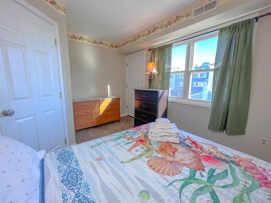 Ocean views and just steps to the Beach! view 5