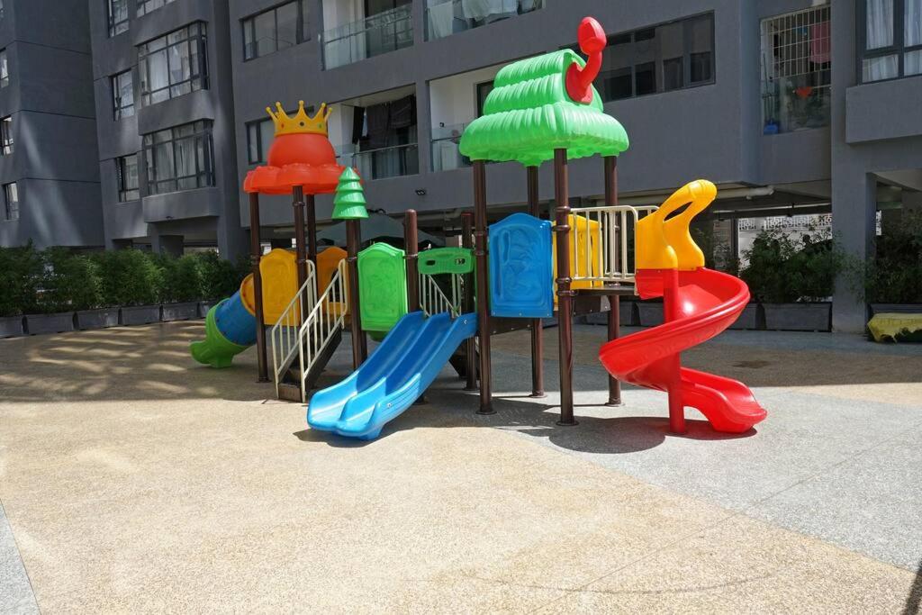 Twyla Residency - Kilimani, Nairobi (2 bedroom) view 4