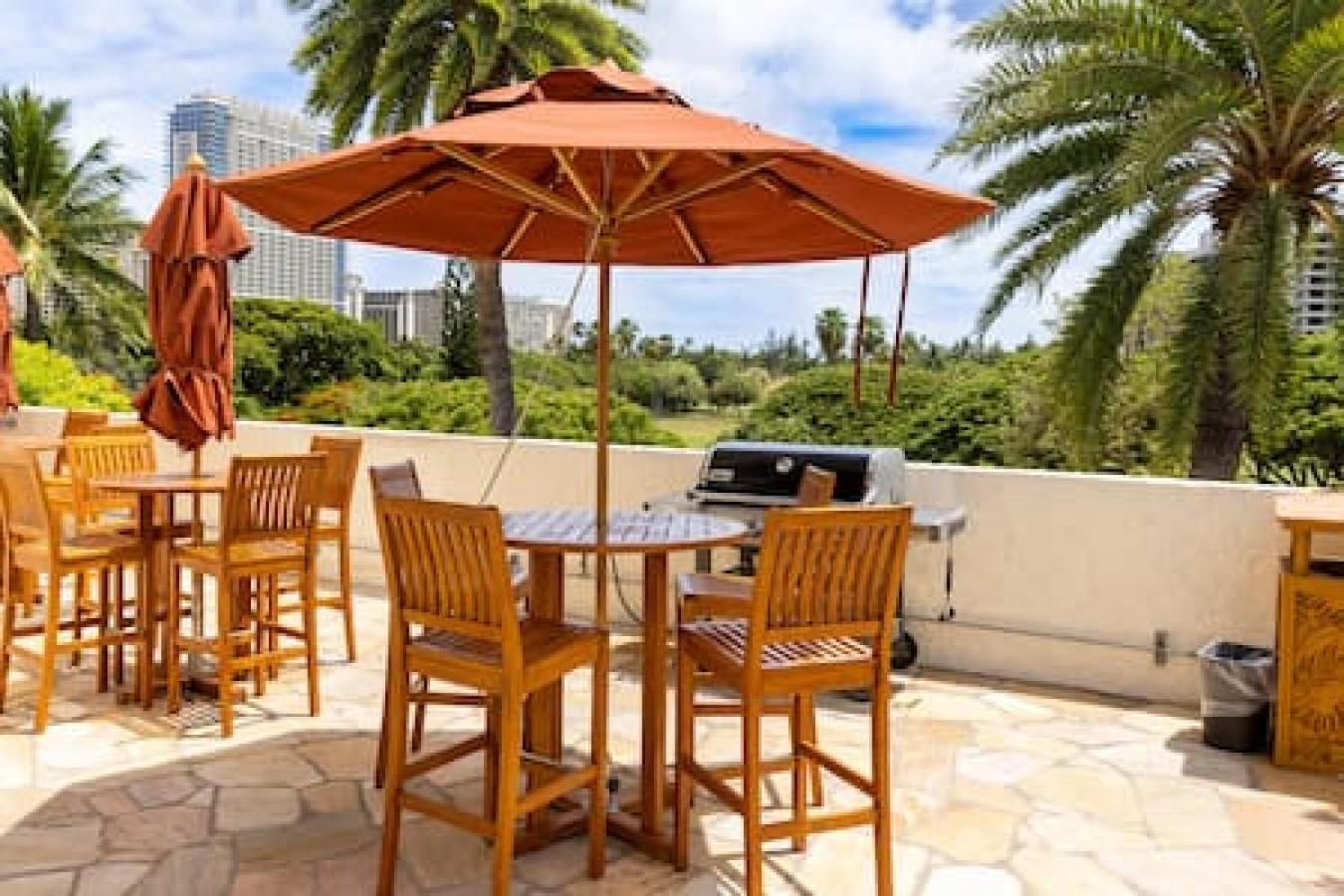 Minutes to Beach Pool Gym WFH Station Lanai view 3