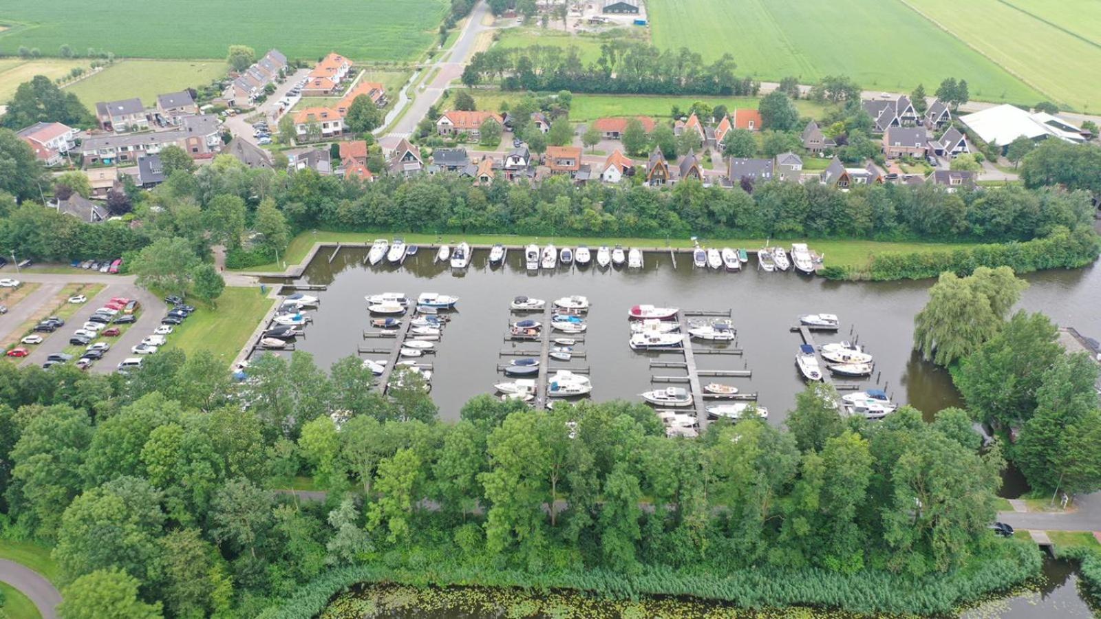 Lakeside Cottage De Rijd
