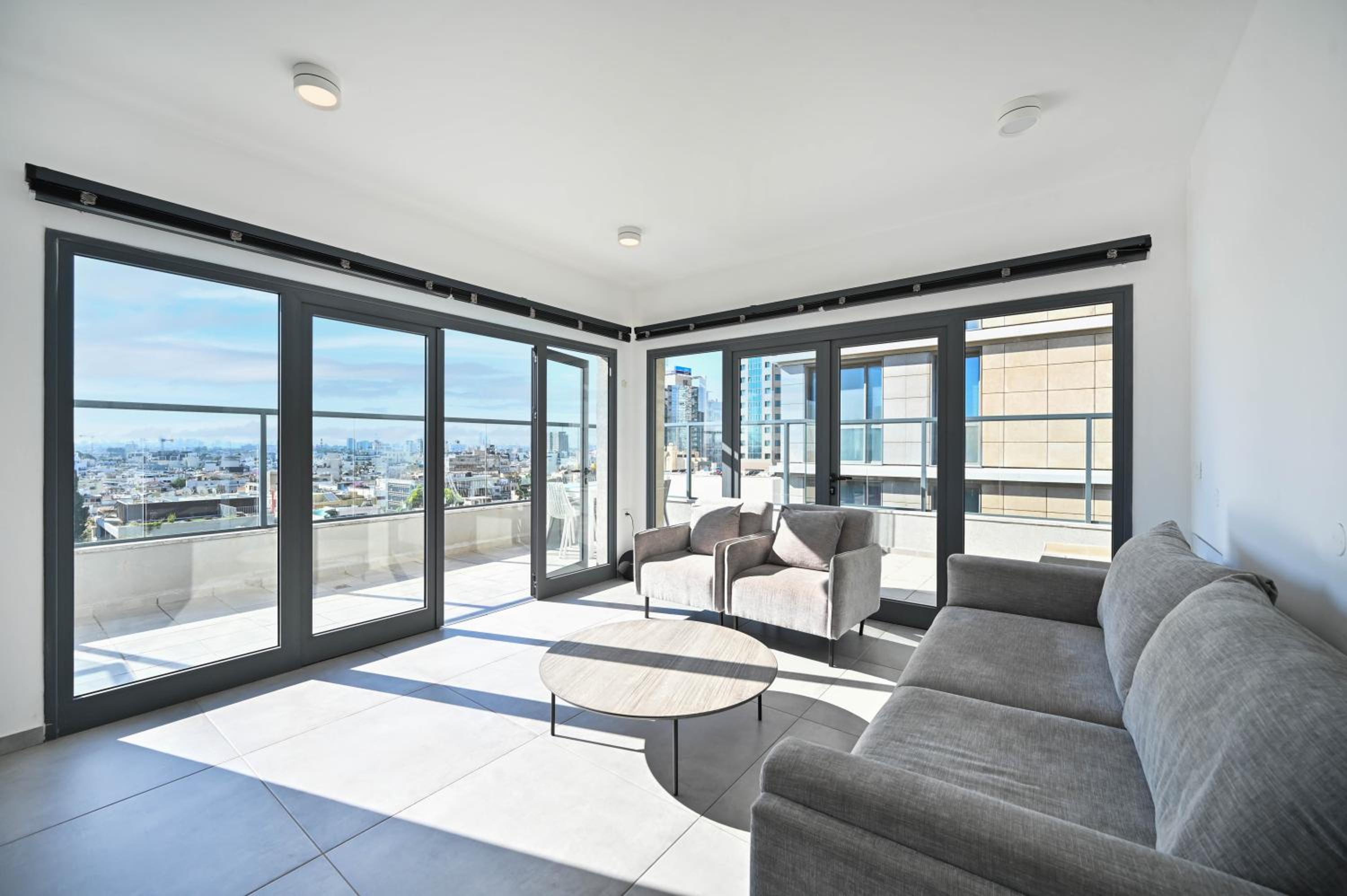Modern 3 BR Penthouse with Jacuzzi in Rothschild Blvd by HolyGuest view 5