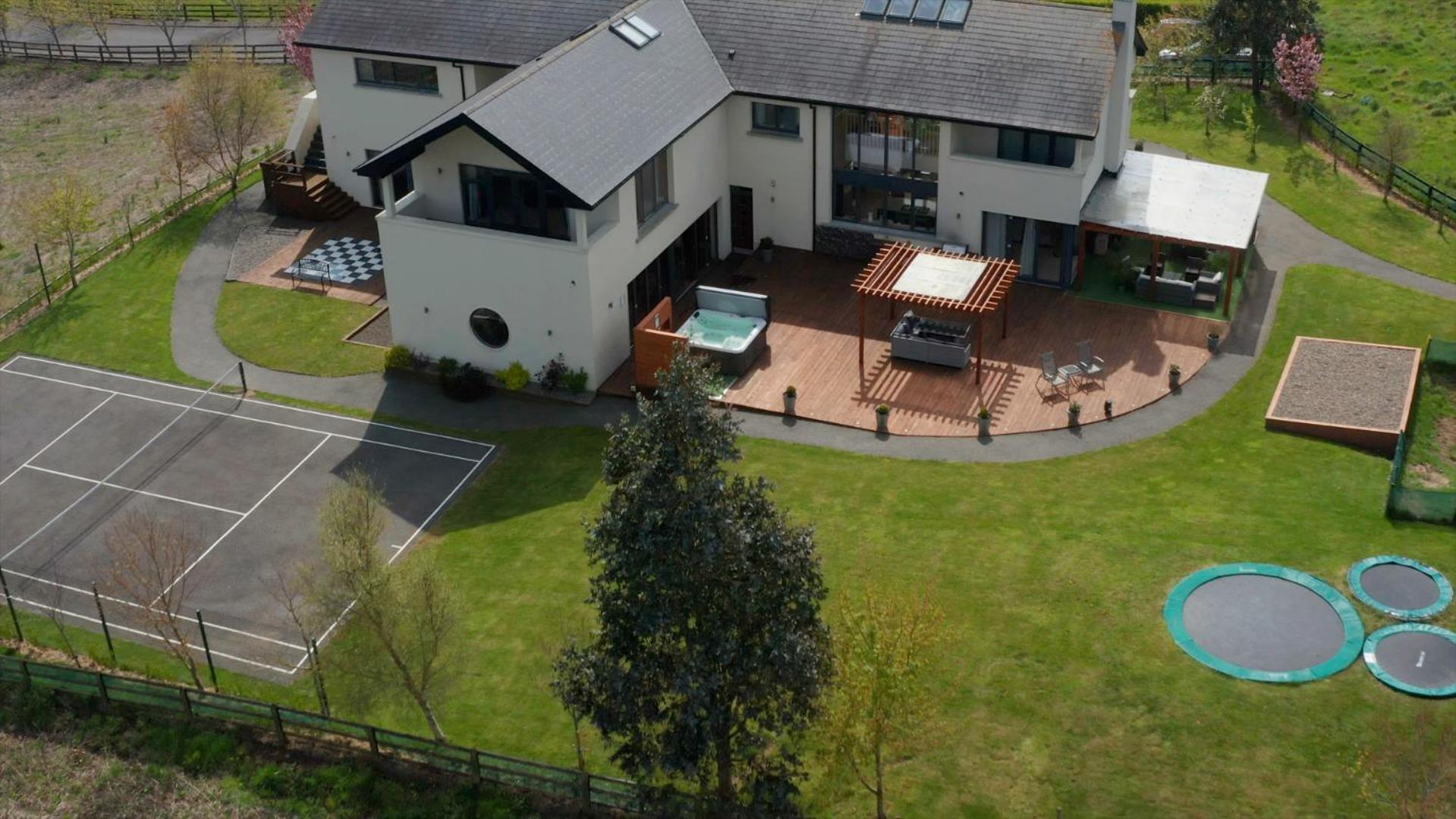 Captiva Wexford - Your Ultimate Luxury Family Villa Getaway