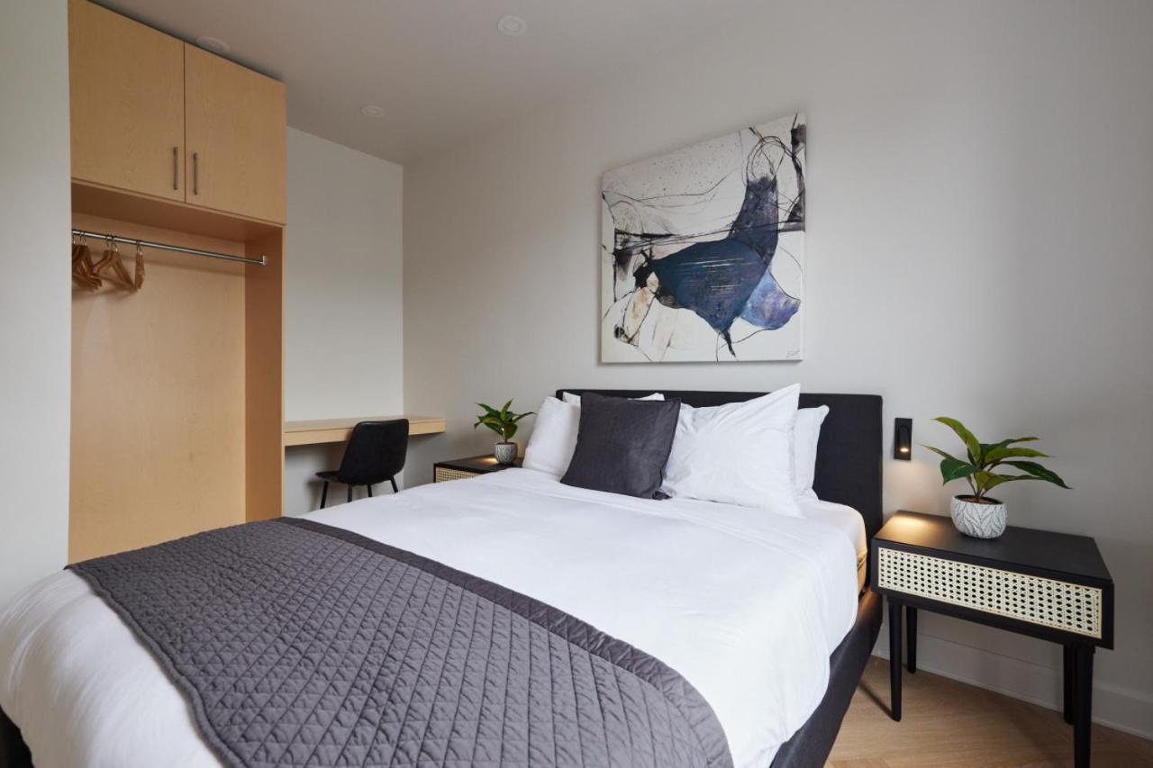 New and Cozy 3 bedroom in Le Plateau by Denstays