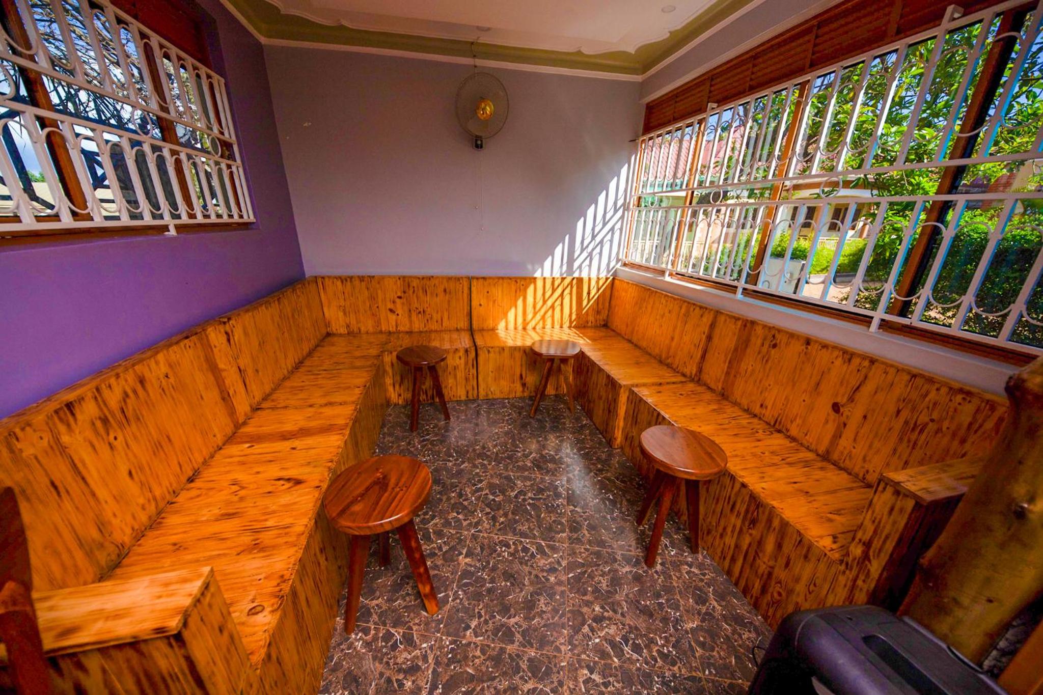 De Guest Cave