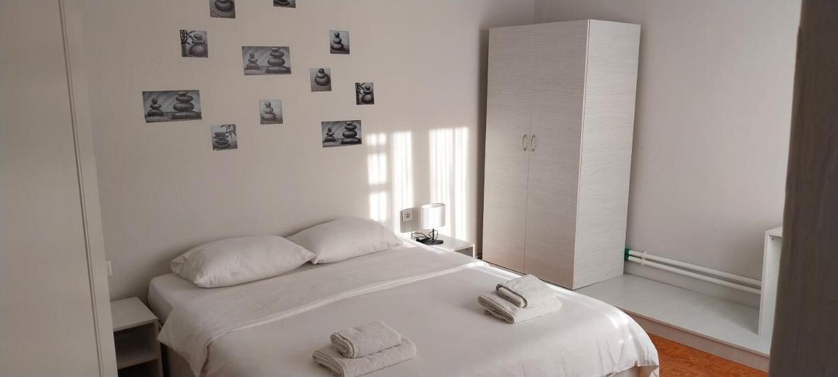 Alex House photo 2