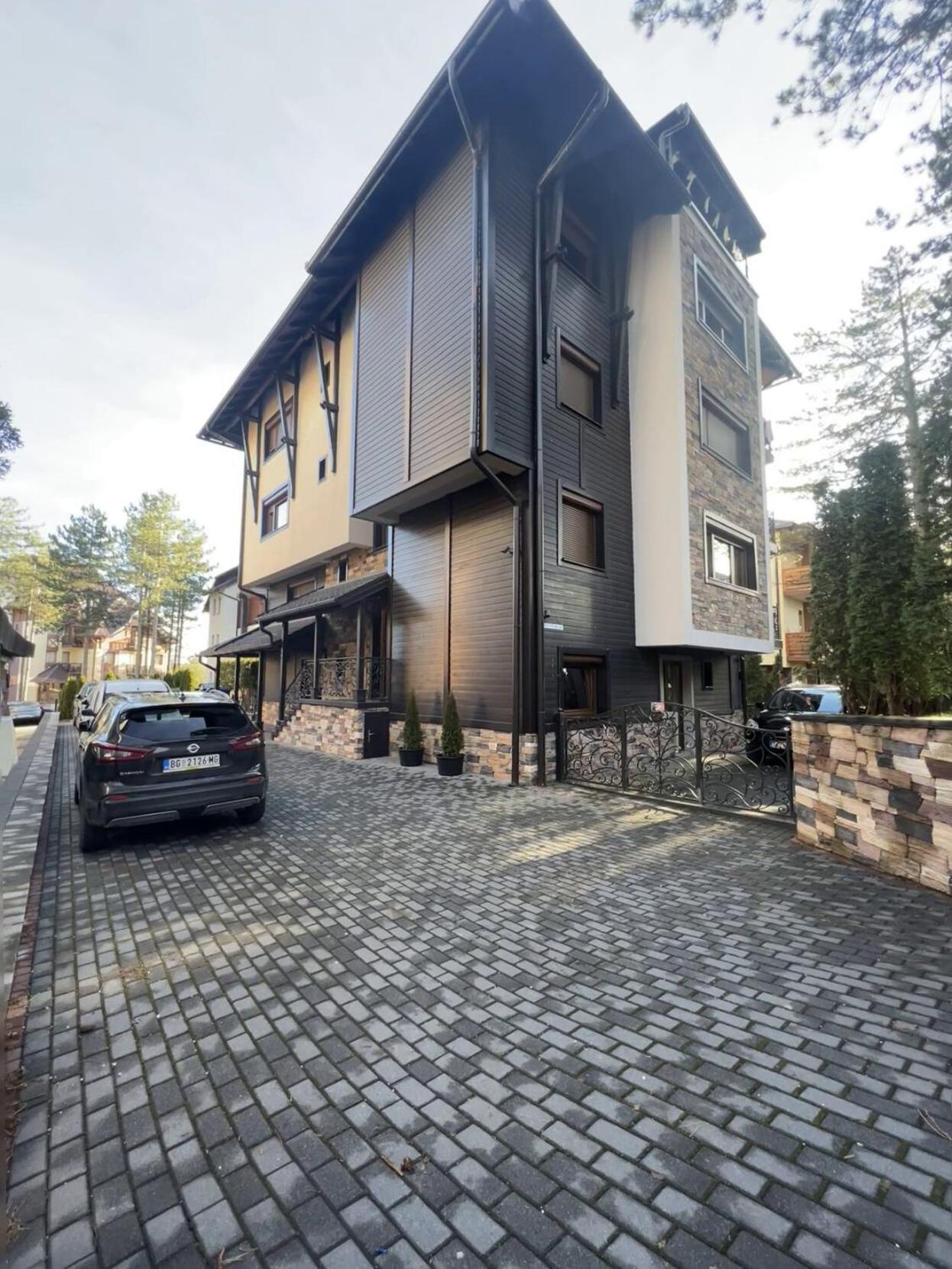 Apartmani Premija