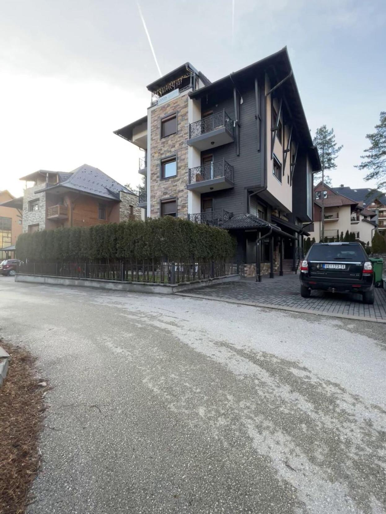 Apartmani Premija
