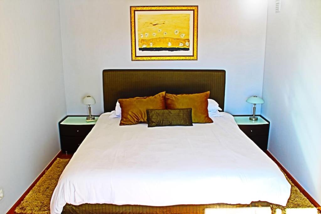 Stunning 3 bed Villa in Vale do Lobo with Resort Membership 3 mins From Beach and Golf view 5