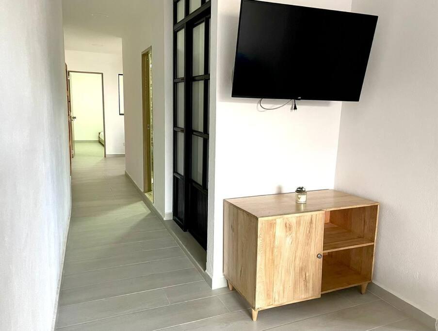 Centro Guatapé: minimalista y confortable