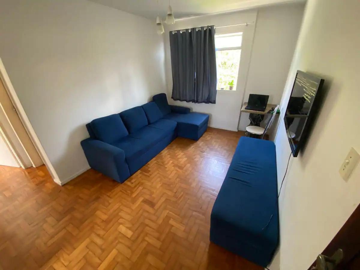 Quarto espaçoso e silencioso