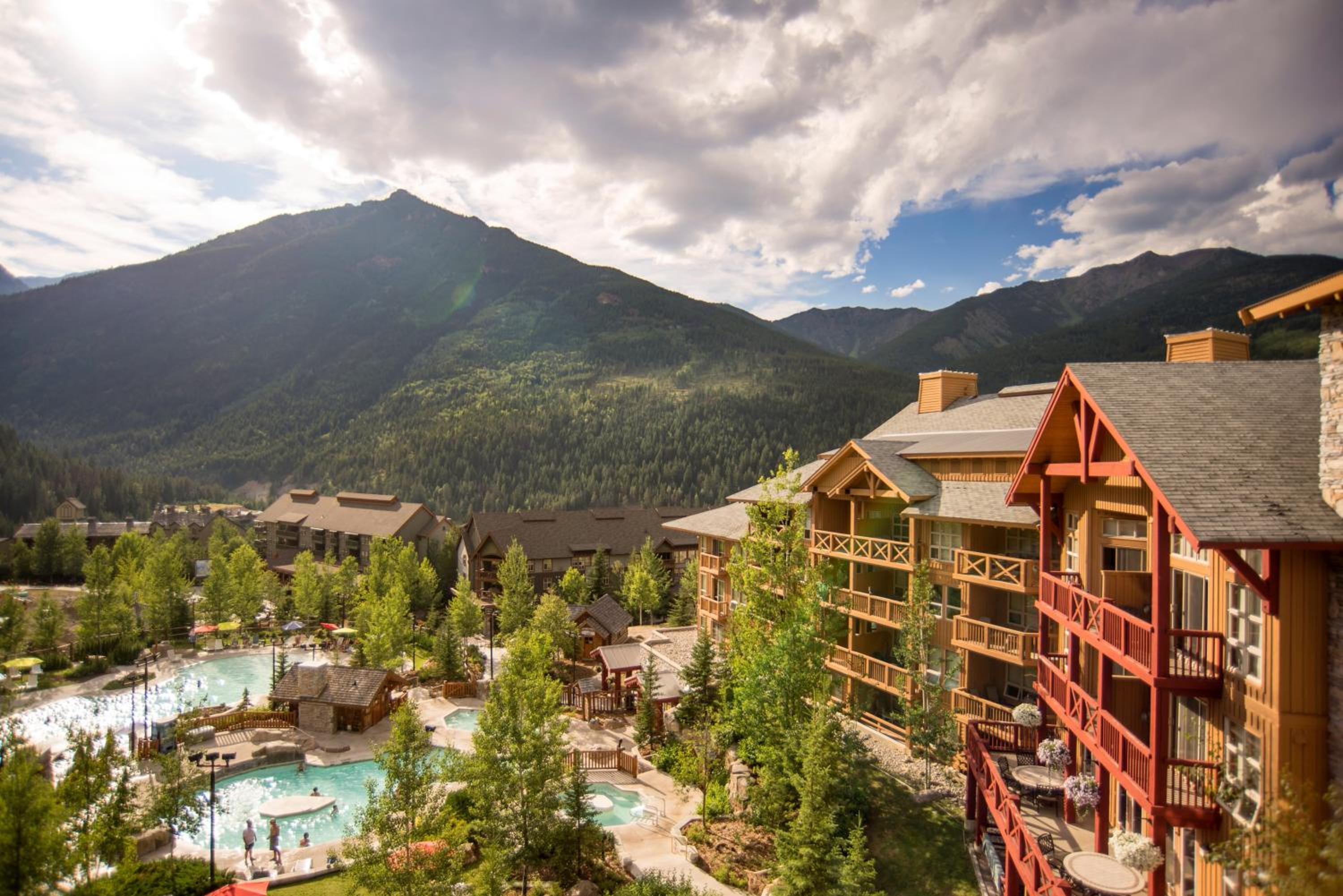 Ski In Ski Out Private Hot Tub