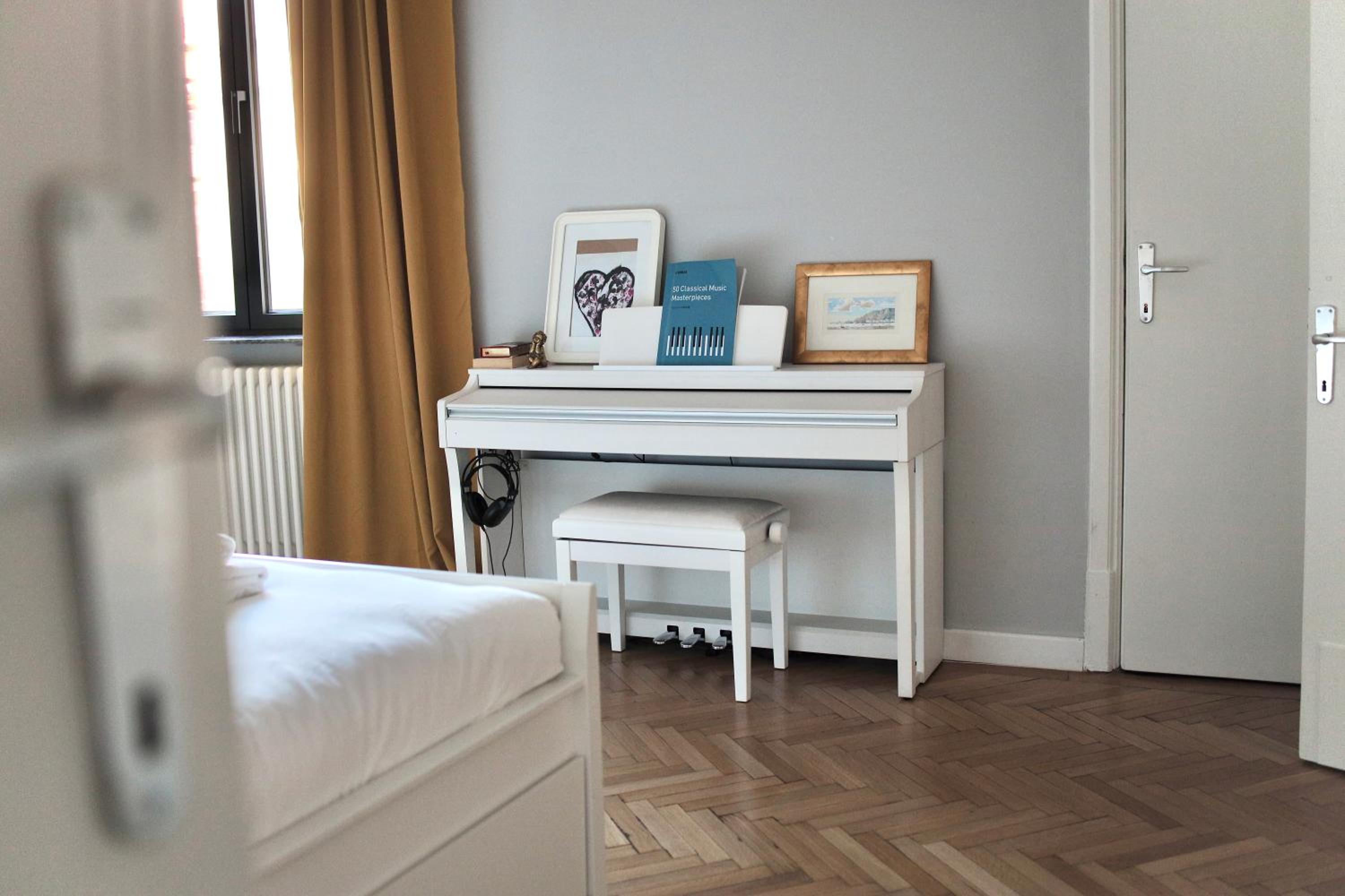 Your Deluxe Home in Bucharest center view 3