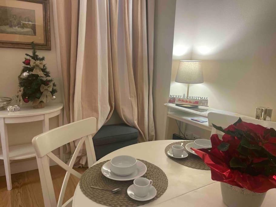 Cozy Santa Maria Novella Uffizi Duomo 2beds-2baths